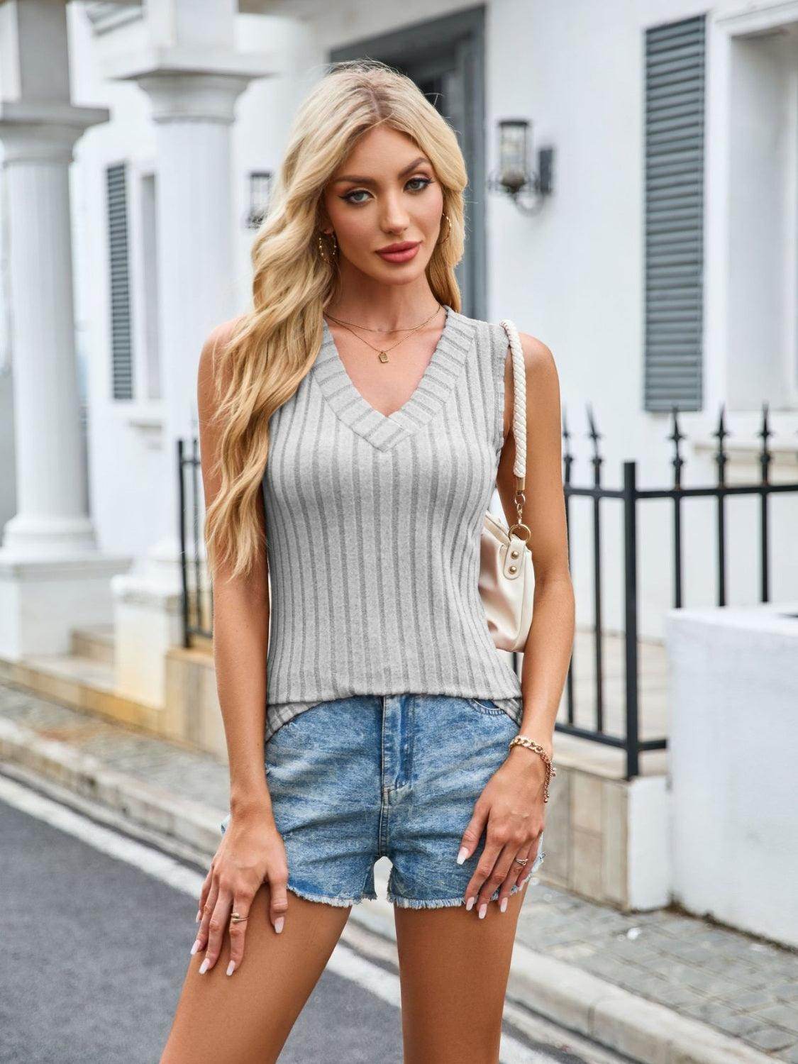 Ribbed Solid Color V-Neck Tank for Women Stylish Wear